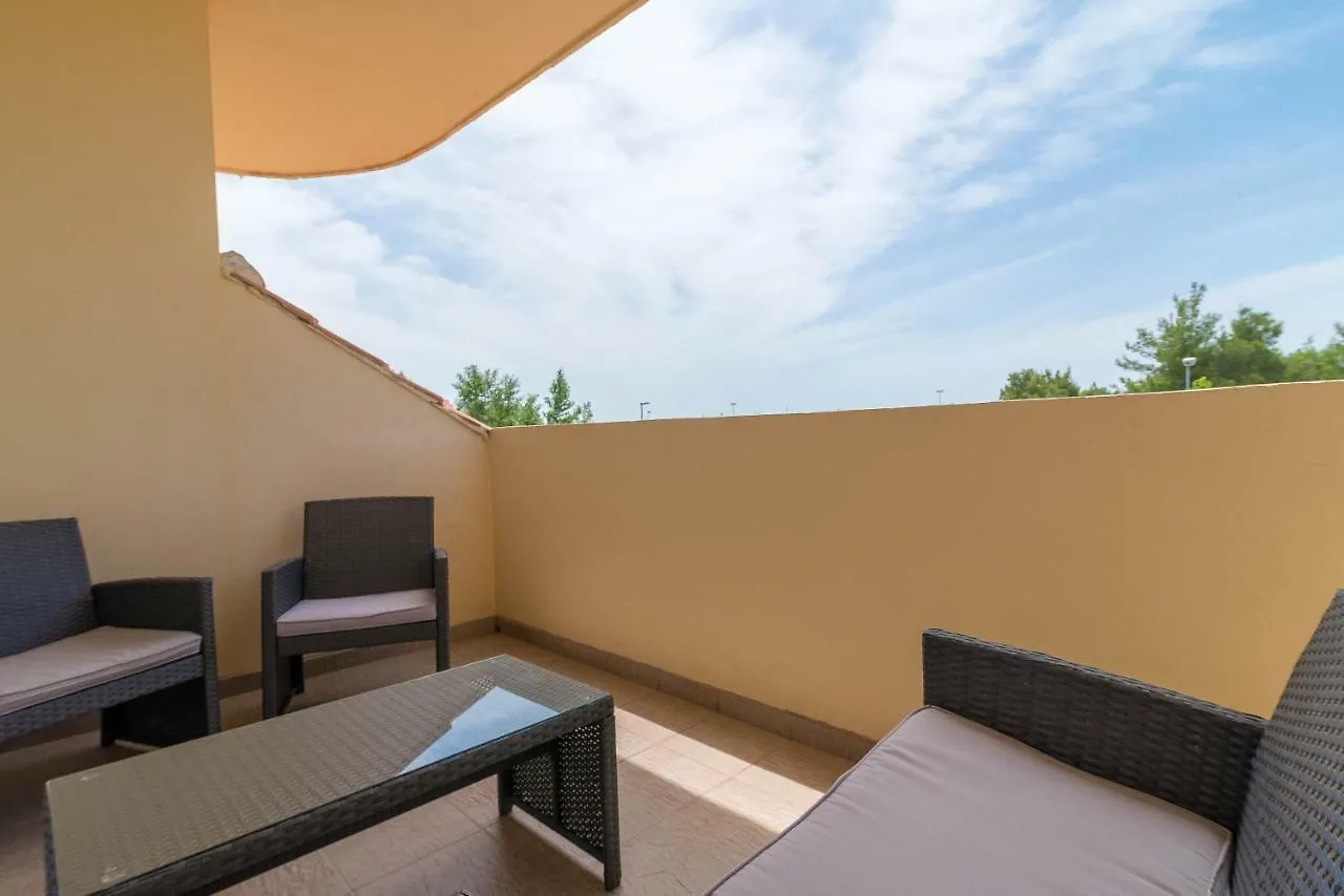 Apartment Apartman Burcul Sukosan